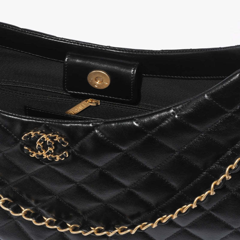 CHANEL   春夏の新作スタイル   ラージ ホーボー バッグRef:AS4749 B15845 94305