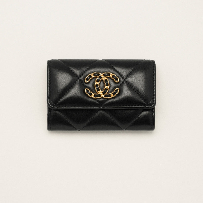 CHANEL   春夏の新作スタイル   CHANEL 19 フラップ カードケースRef:AP1790 B04852 94305-最安値に挑戦中!!!