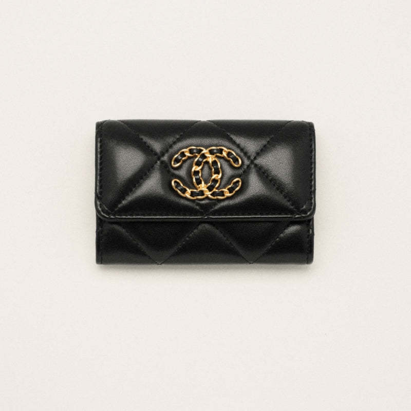 CHANEL   春夏の新作スタイル   CHANEL 19 フラップ カードケースRef:AP1790 B04852 94305-最安値に挑戦中!!!