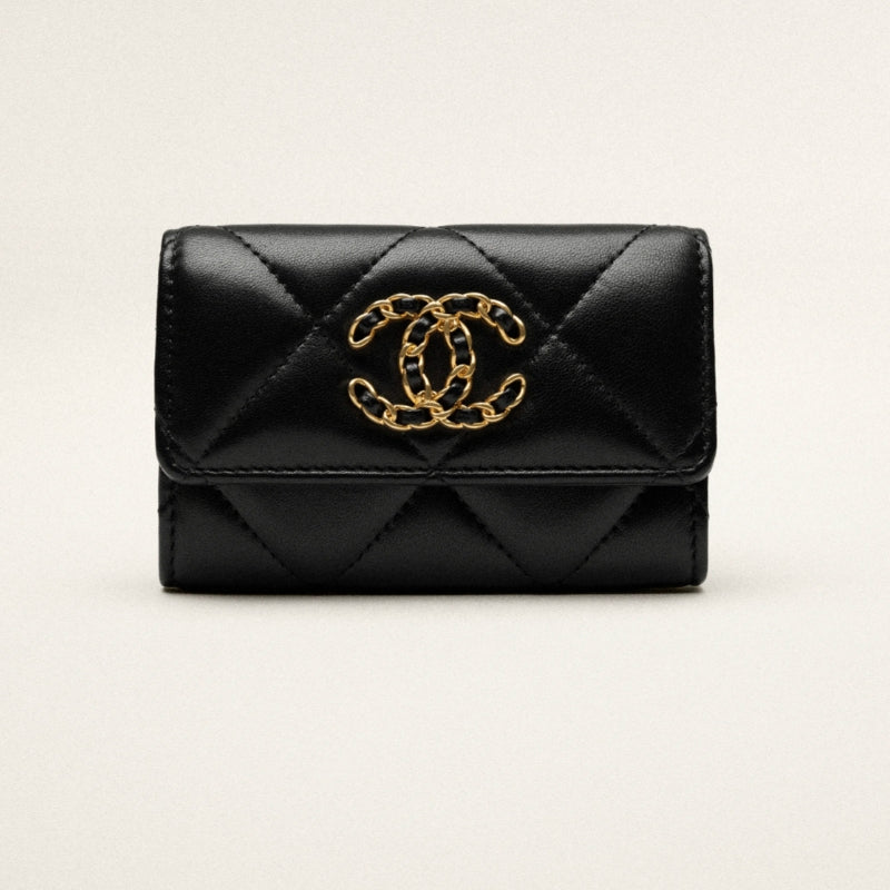 CHANEL   春夏の新作スタイル   CHANEL 19 フラップ カードケースRef:AP1790 B04852 94305-最安値に挑戦中!!!