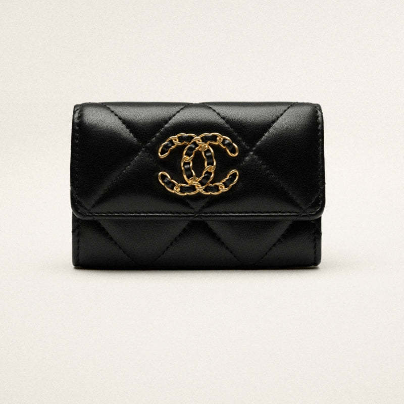 CHANEL   春夏の新作スタイル   CHANEL 19 フラップ カードケースRef:AP1790 B04852 94305-最安値に挑戦中!!!
