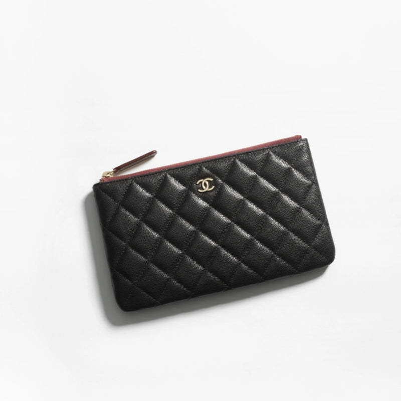 CHANEL   春夏の新作スタイル   クラシック スモール ジップ ケースRef:AP4101 B10583 C3906-最安値に挑戦中!!!