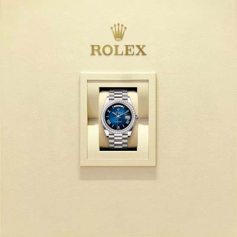 ROLEX   デイデイト 40、ブルーオンブレ、オイスター、40 MM、ホワイトゴールド、ダイヤモンドM228349RBR-0045-最安値に挑戦中!!!