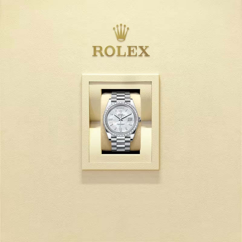 ROLEX   デイデイト 40、ダイヤモンド入りホワイトマザーオブパール、オイスター、40 MM、プラチナ、ダイヤモンドM228396TBR-0043-最安値に挑戦中!!!