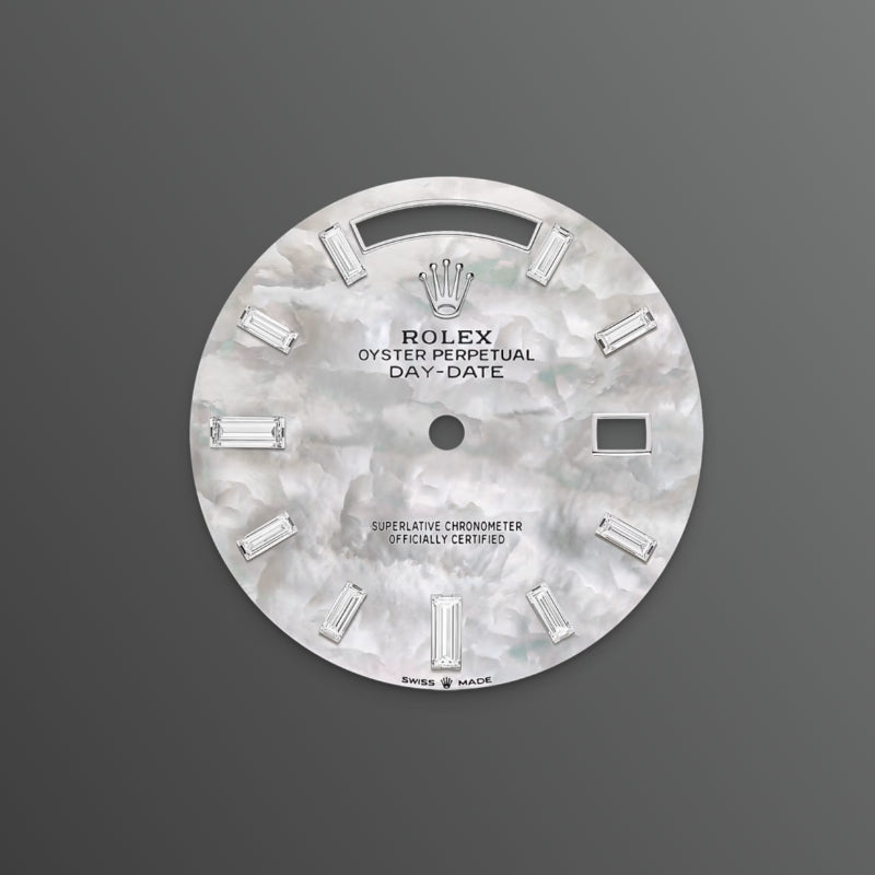 ROLEX   デイデイト 40、ダイヤモンド入りホワイトマザーオブパール、オイスター、40 MM、プラチナ、ダイヤモンドM228396TBR-0043-最安値に挑戦中!!!