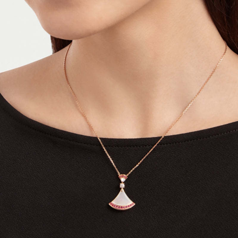 BVLGARI   ディーヴァ ドリーム ネックレス  商品番号 . 358122-最安値に挑戦中!!!