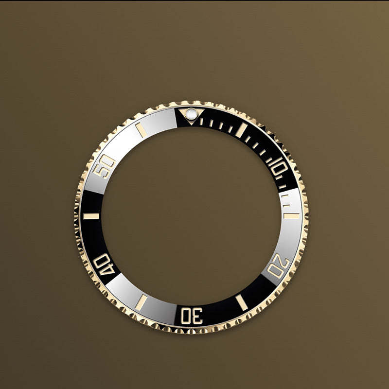 ROLEX  サブマリーナー デイト、ブラックセラミック、オイスター、41 MM、イエローゴールド126618LN-最安値に挑戦中!!!