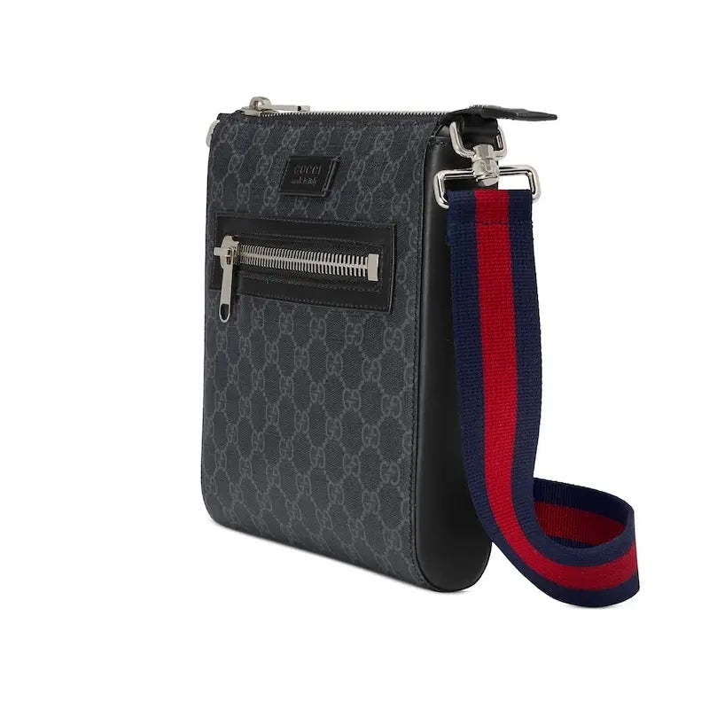 GUCCI〔春夏の新作〕 GGスプリーム スモール メッセンジャーバッグRef:523599 K5RLN 1095-最安値に挑戦中!!!