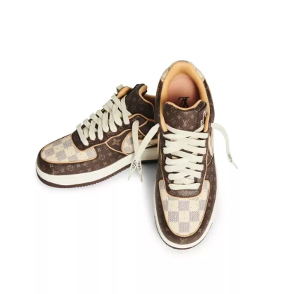 【LOUIS VUITTON X NIKE】コラボ AIR FORCE 1 LOW & Pilot Case (79039418) シューズ スニーカー メンズ＆レディース