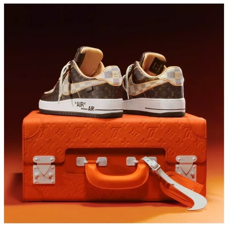 【LOUIS VUITTON X NIKE】コラボ AIR FORCE 1 LOW & Pilot Case (79039418) シューズ スニーカー メンズ＆レディース