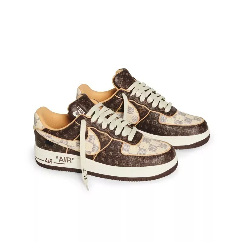 【LOUIS VUITTON X NIKE】コラボ AIR FORCE 1 LOW & Pilot Case (79039418) シューズ スニーカー メンズ＆レディース