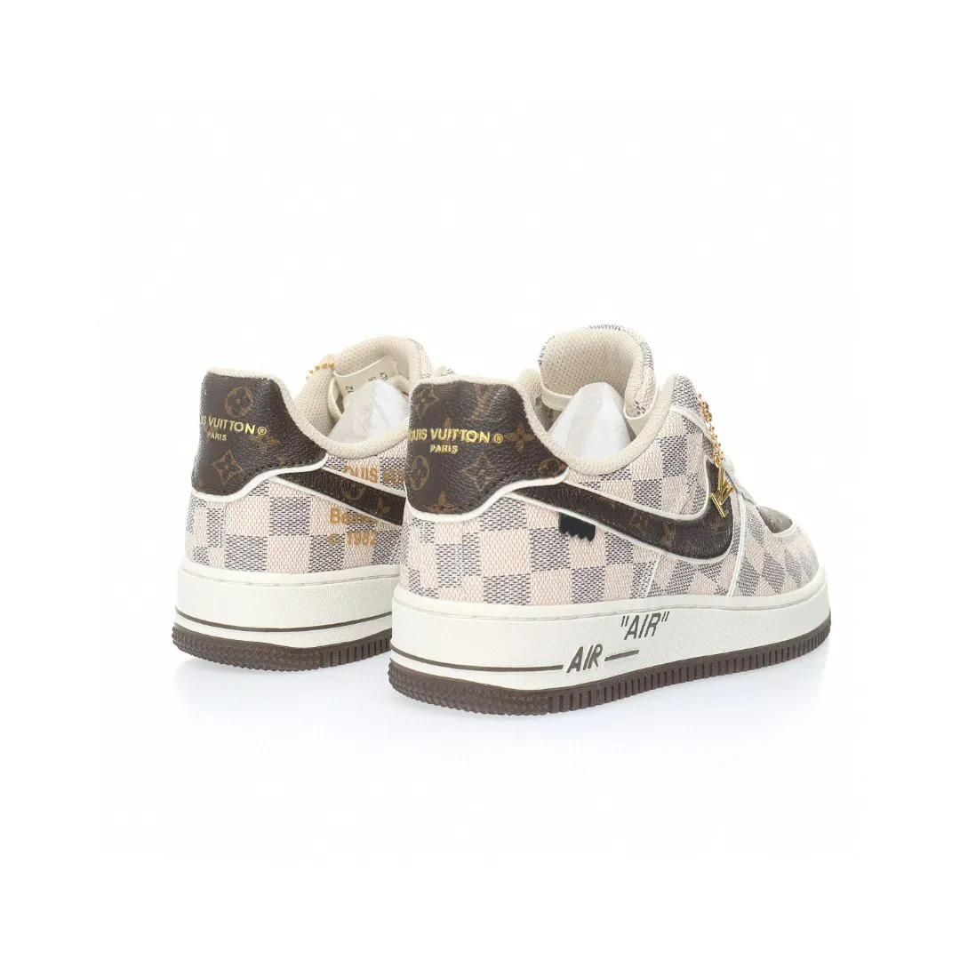 LOUIS VUITTON X NIKE AIR FORCE1 超入手困難 スニーカー メンズ＆レディース