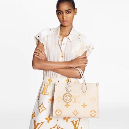 LOUIS VUITTON オンザゴー MM 長財布 2点セット お得 Ref:M45717+M69353 レディース