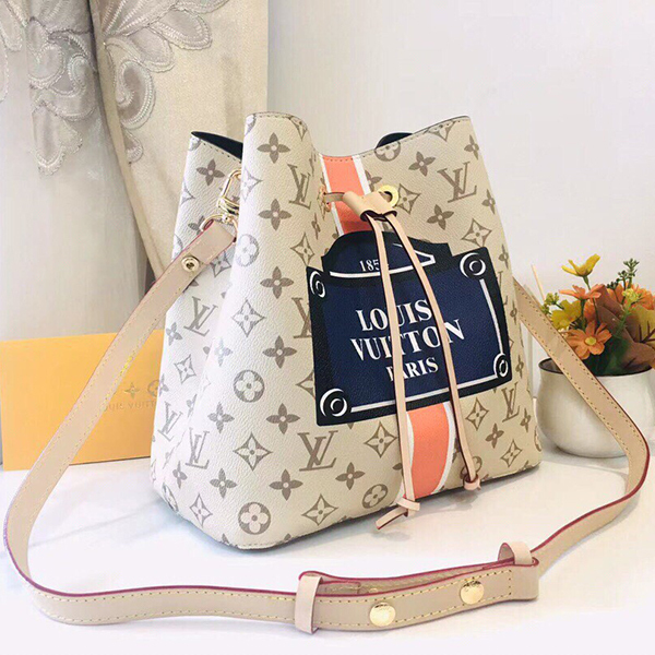 ルイ・ヴィトン LOUIS VUITTON ショルダーバッグ レディース