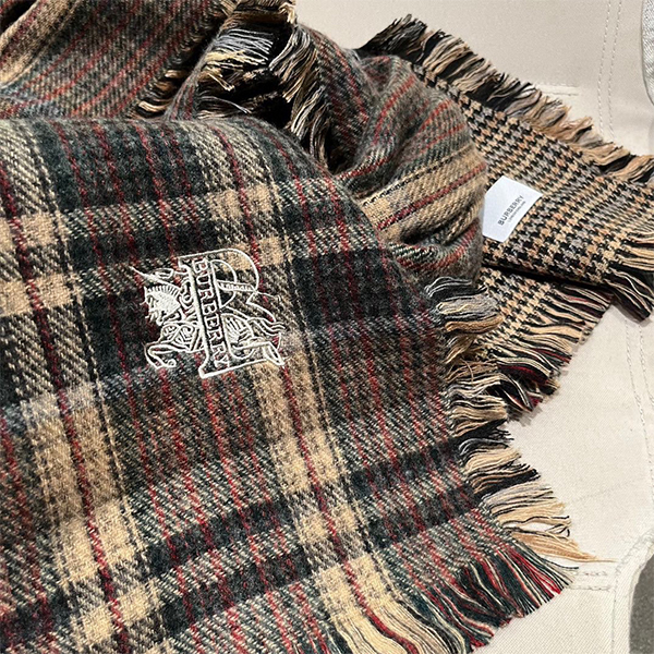 バーバリーBurberry カシミヤ ウール マフラー レディース