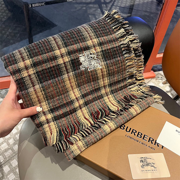 バーバリーBurberry カシミヤ ウール マフラー レディース