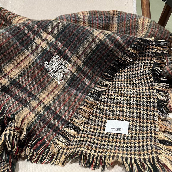 バーバリーBurberry カシミヤ ウール マフラー レディース