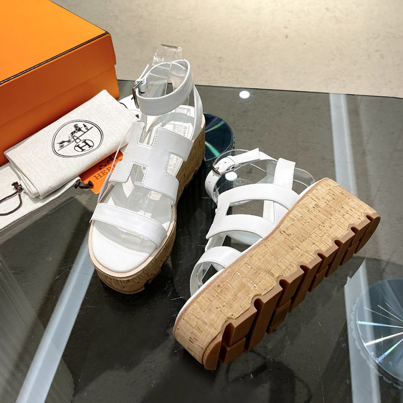 【脚長効果でスタイルアップ♪】エルメス Hermes アヴァンヌ 30 サンダル レディース