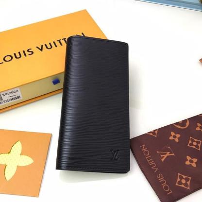 Louis Vuitton（ルイヴィトン）ポルトフォイユ・ブラザ 長財布