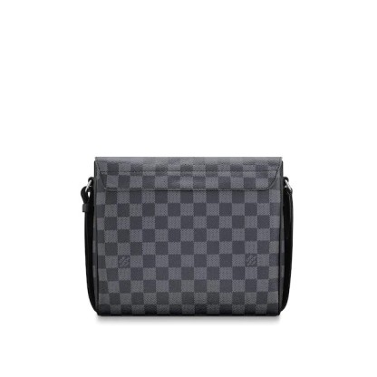 Louis Vuitton（ルイヴィトン）ディストリクト25cm  PM NM メッセンジャーバッグ