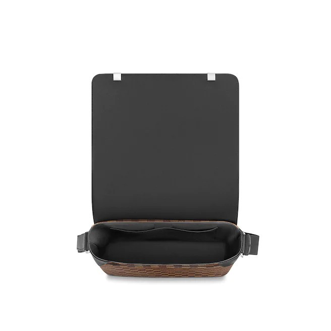 Louis Vuitton（ルイヴィトン）ディストリクト MM メッセンジャーバッグ