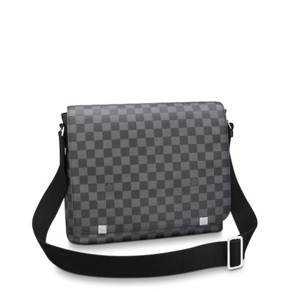 Louis Vuitton（ルイヴィトン）ディストリクト 33cm　メッセンジャーバッグ