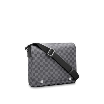Louis Vuitton（ルイヴィトン）ディストリクト 33cm　メッセンジャーバッグ