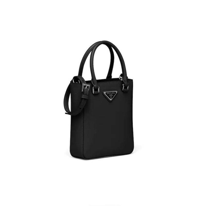 PRADA(プラダ) スモール ブラッシュドレザー トートバッグ ブラック