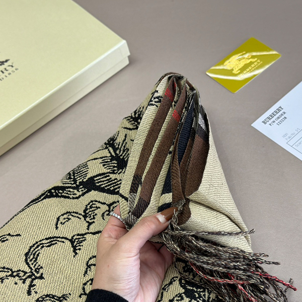 バーバリーBurberry 両面カシミヤマフラー レディース