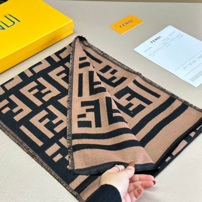 フェンディFENDI カシミアマフラー レディース