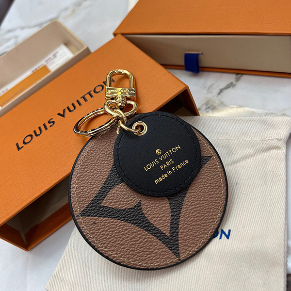 ルイヴィトン キーホルダー バッグチャーム レディース