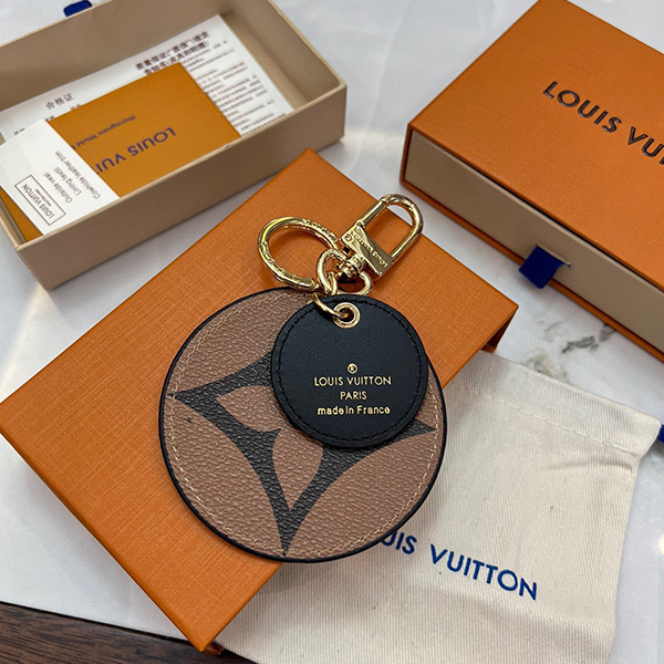 ルイヴィトン キーホルダー バッグチャーム レディース