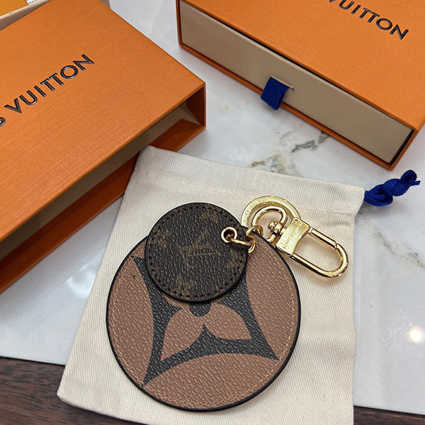 ルイヴィトン キーホルダー バッグチャーム レディース