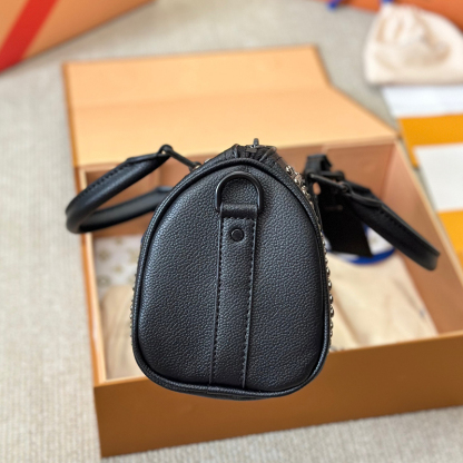 LOUIS VUITTON ルイヴィトン ショルダーバッグ レディース メンズ