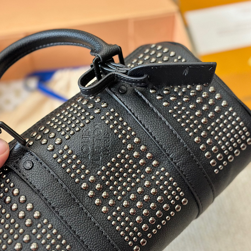 LOUIS VUITTON ルイヴィトン ショルダーバッグ レディース メンズ