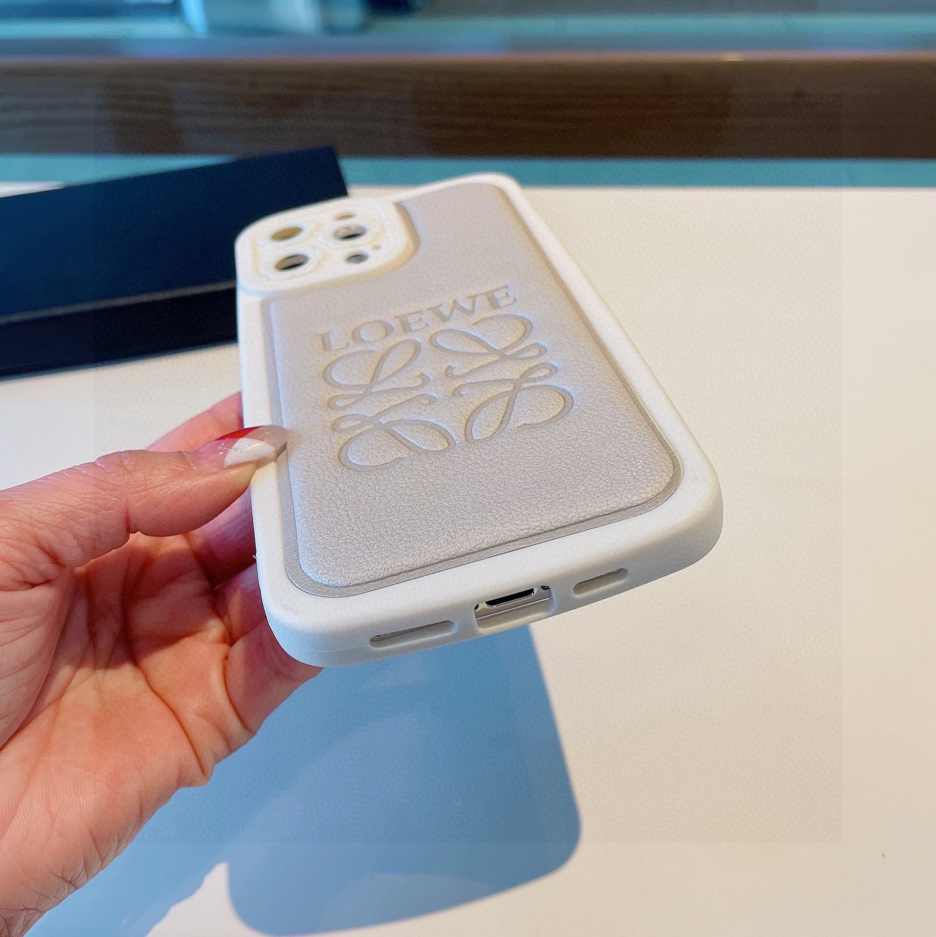 ロエベ iPhoneケース 携帯ケース レディース＆メンズ