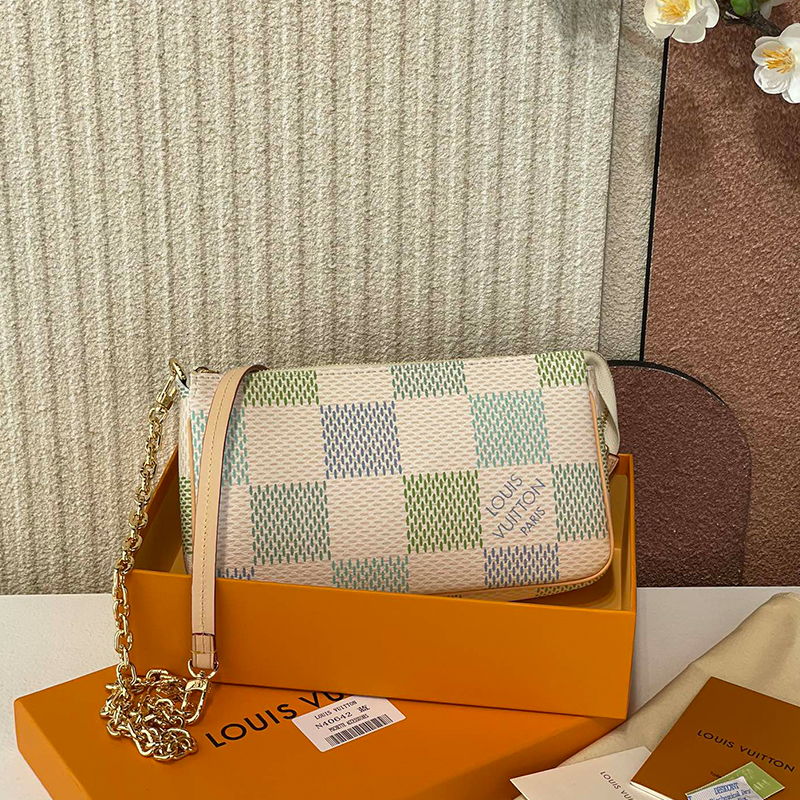 ルイヴィトン LOUIS VUITTON ポシェット・アクセソワール ショルダーバッグ レディース