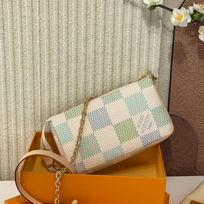 ルイヴィトン LOUIS VUITTON ポシェット・アクセソワール ショルダーバッグ レディース