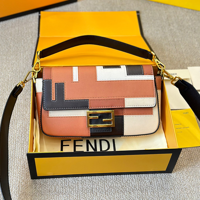 フェンディ FENDI ショルダーバッグ 2色 レディース