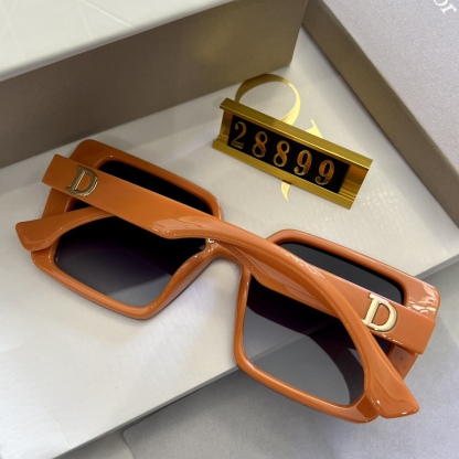 ディオール サングラス Dior Tag レディース