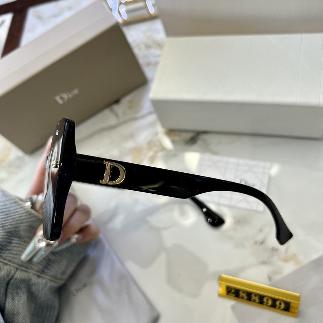 ディオール サングラス Dior Tag レディース