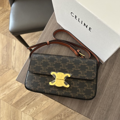 CELINE セリーヌ ショルダーバッグ クロード カーフスキン レディース