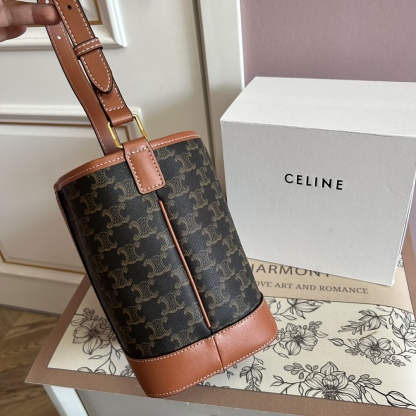 セリーヌ/CELINE バケットバッグ "Small" レディース