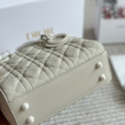 ディオール DIOR ハンドバッグ ショルダーバッグ ダイアナ バッグ レディース