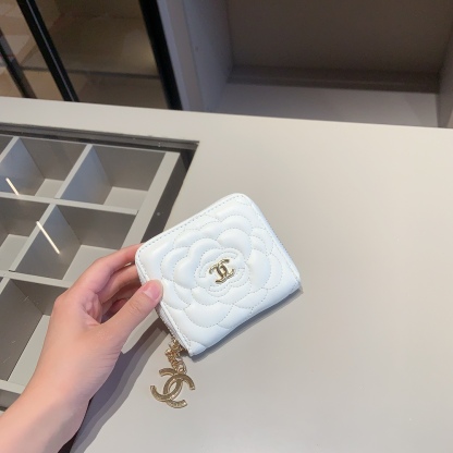 シャネル トートバッグ＋財布 グッチ ショルダーバッグ お得セット 3点 ホワイト レディース