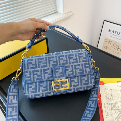 フェンディ FENDI バゲットバッグ ハンドバッグ ショルダーバッグ レディース