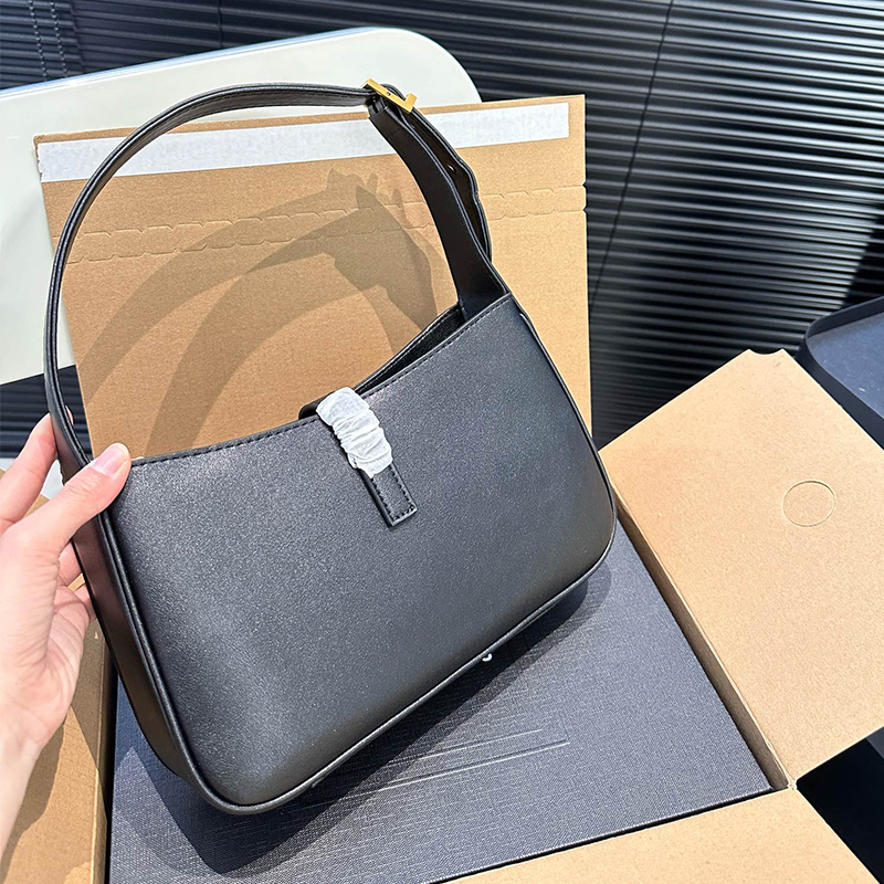 サンローラン SAINT LAURENT ショルダーバッグ レディース