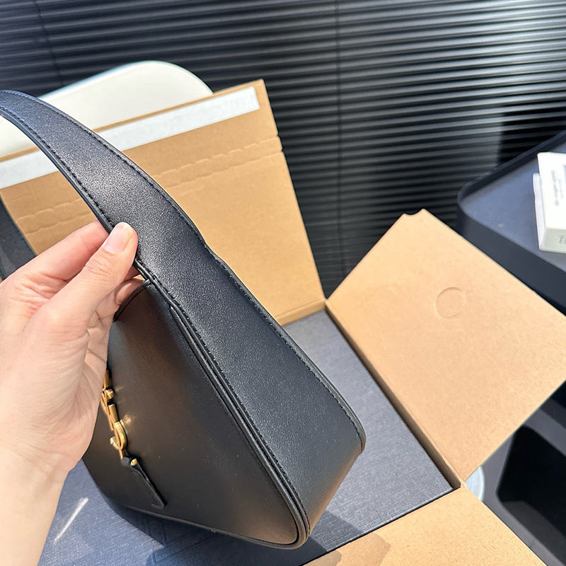 サンローラン SAINT LAURENT ショルダーバッグ レディース