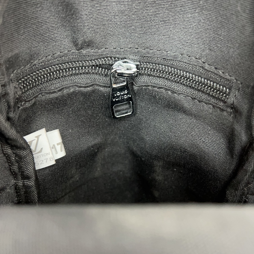 ルイヴィトン LOUIS VUITTON ボディバッグ S級品 メンズ