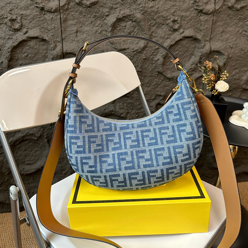 フェンディ FENDI ショルダーバッグ デニムブルー レディース